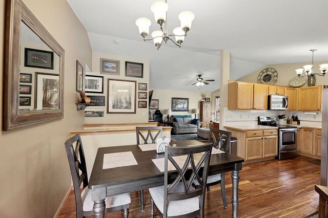 2033 S Crestline Ct, Wichita, KS 67209