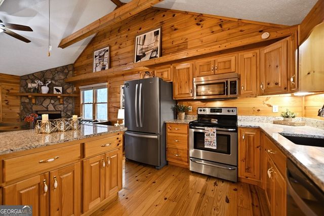 18 Gradient Court, Ellijay, GA 30540