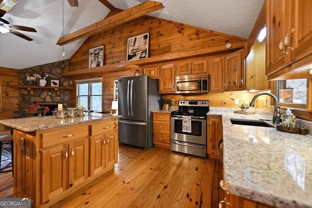 18 Gradient Court, Ellijay, GA 30540