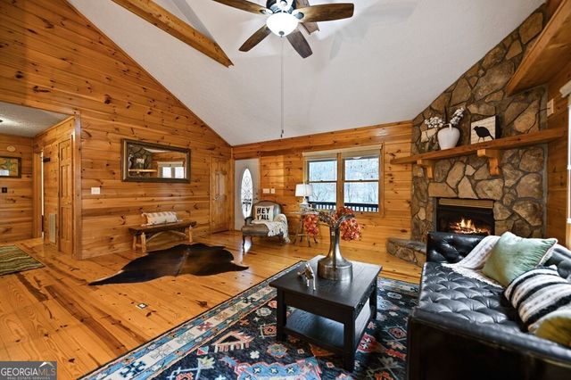 18 Gradient Court, Ellijay, GA 30540