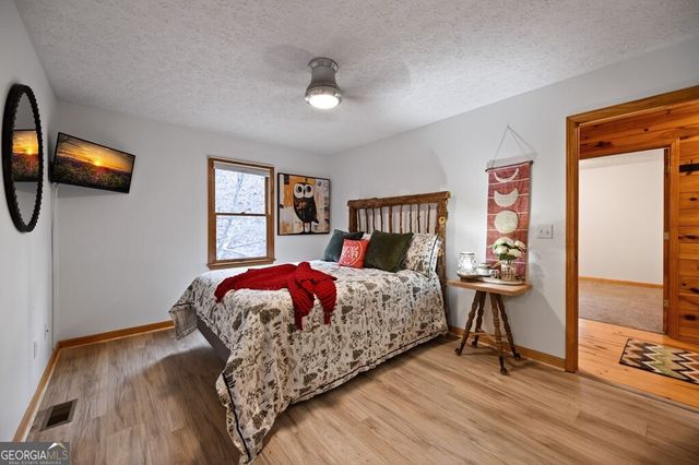 18 Gradient Court, Ellijay, GA 30540