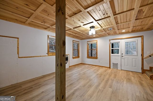 18 Gradient Court, Ellijay, GA 30540