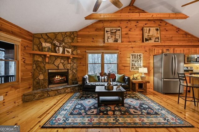 18 Gradient Court, Ellijay, GA 30540