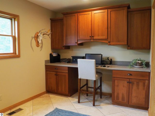 1584 W Chapman Road, Mt Pleasant, MI 48858