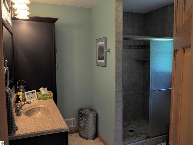 1584 W Chapman Road, Mt Pleasant, MI 48858