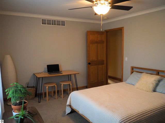 1584 W Chapman Road, Mt Pleasant, MI 48858