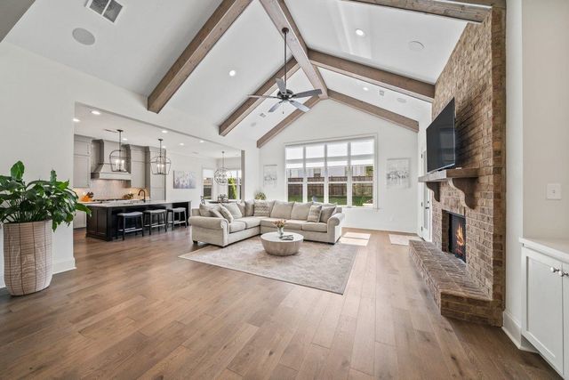 3358 HIDDEN BEND LN, Collierville, TN 38017