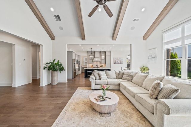 3358 HIDDEN BEND LN, Collierville, TN 38017