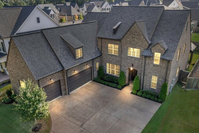 3358 HIDDEN BEND LN, Collierville, TN 38017