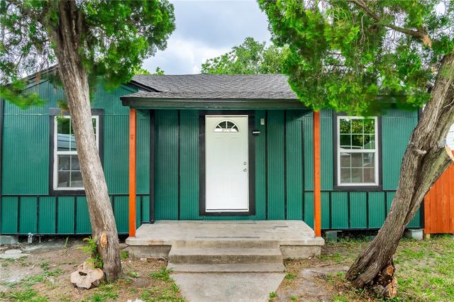 641 Caddo St, Corpus Christi, TX 78412