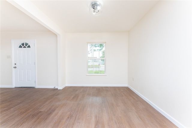 641 Caddo St, Corpus Christi, TX 78412