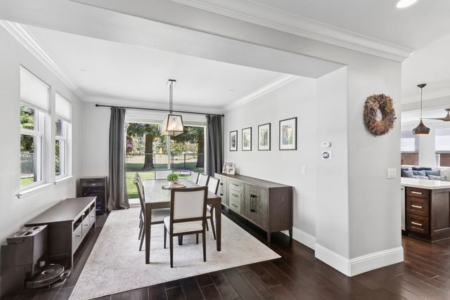 445 Westlake Dr, West Sacramento, CA 95605