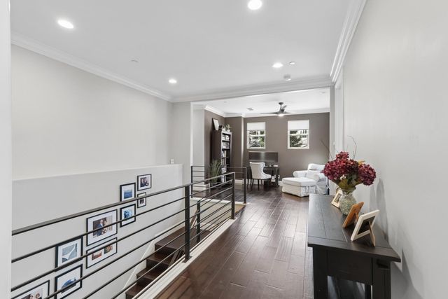 445 Westlake Dr, West Sacramento, CA 95605