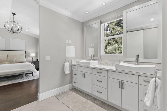 445 Westlake Dr, West Sacramento, CA 95605