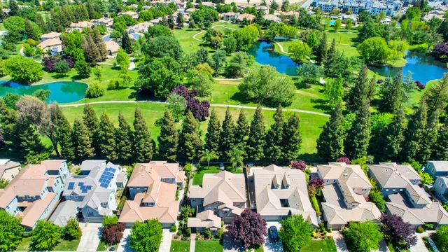 445 Westlake Dr, West Sacramento, CA 95605
