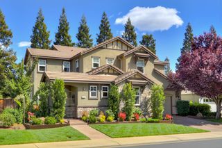 445 Westlake Dr, West Sacramento, CA 95605