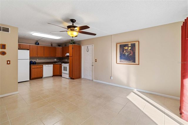 8205 SUN SPRING CIRCLE C2, Orlando, FL 32825