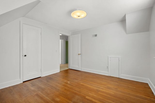 1928 Miles Avenue, Kalamazoo, MI 49001