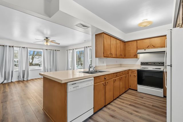 1928 Miles Avenue, Kalamazoo, MI 49001