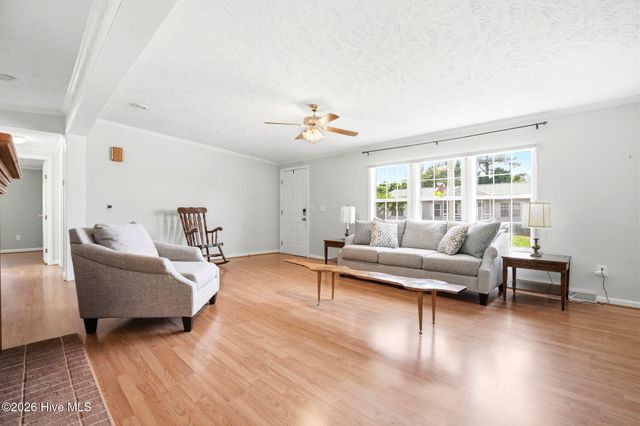424 Capeside Drive, Wilmington, NC 28412