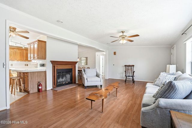 424 Capeside Drive, Wilmington, NC 28412