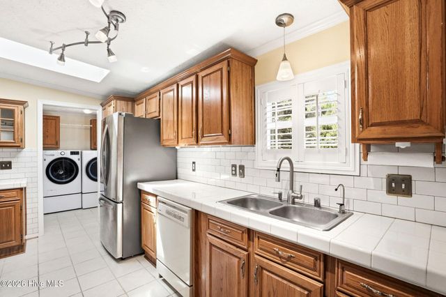 424 Capeside Drive, Wilmington, NC 28412