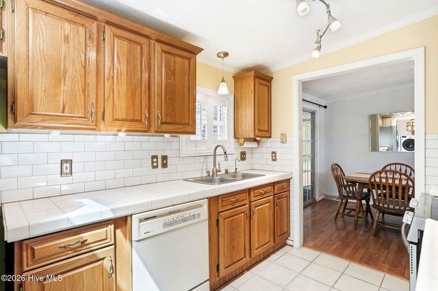 424 Capeside Drive, Wilmington, NC 28412