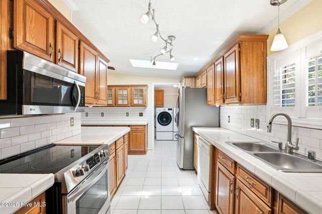 424 Capeside Drive, Wilmington, NC 28412
