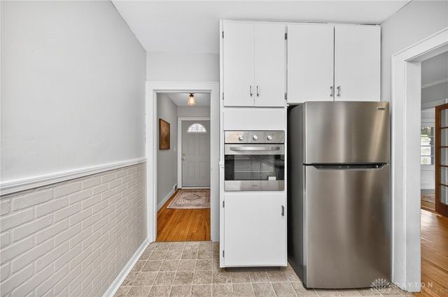 1946 N Longview Street, Beavercreek, OH 45432
