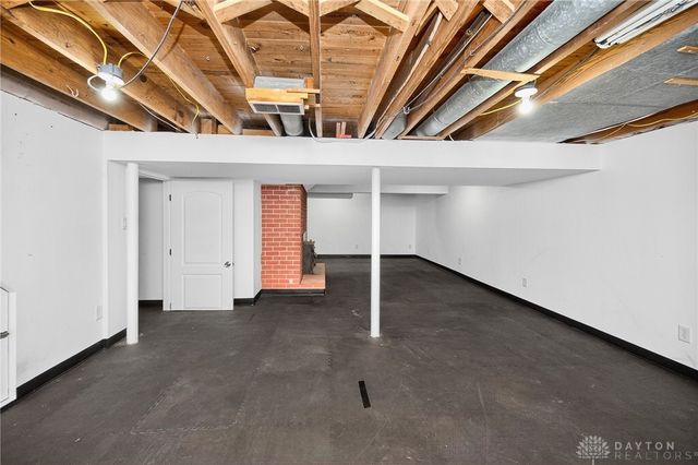1946 N Longview Street, Beavercreek, OH 45432