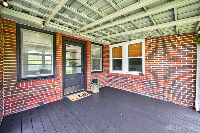 1946 N Longview Street, Beavercreek, OH 45432