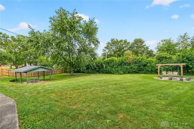 1946 N Longview Street, Beavercreek, OH 45432