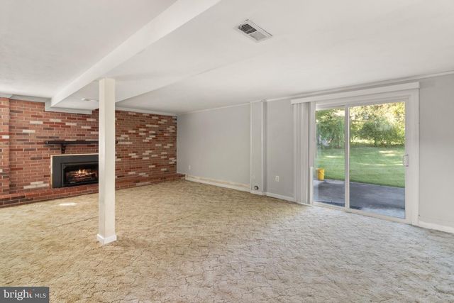 14815 EMPIRE ST, Woodbridge, VA 22193