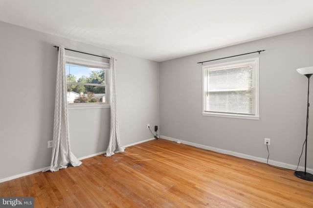 14815 EMPIRE ST, Woodbridge, VA 22193