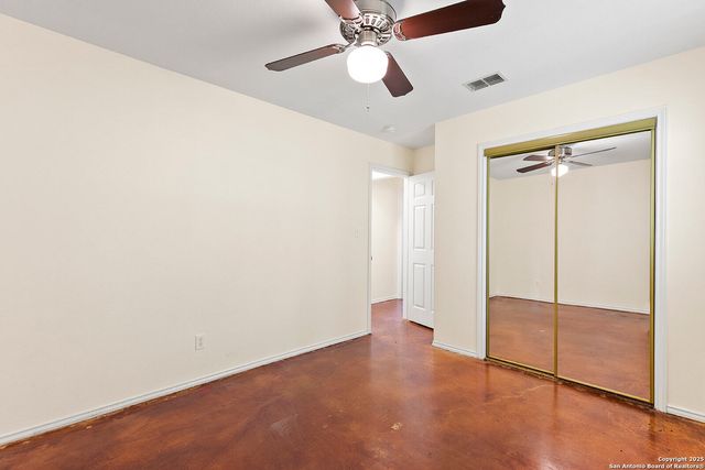 1021 Hillcrest Forest, Canyon Lake, TX 78133