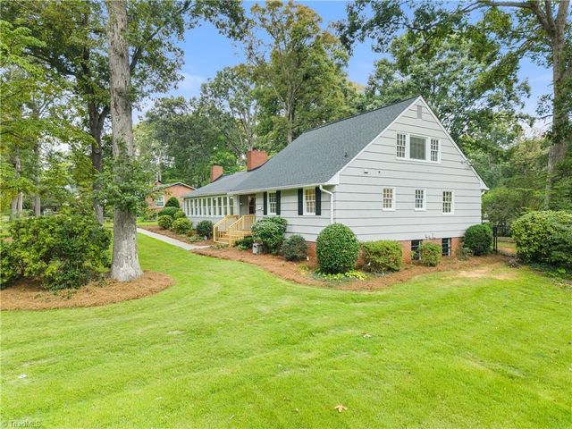 719 Quarterstaff Road, Winston-salem, NC 27104