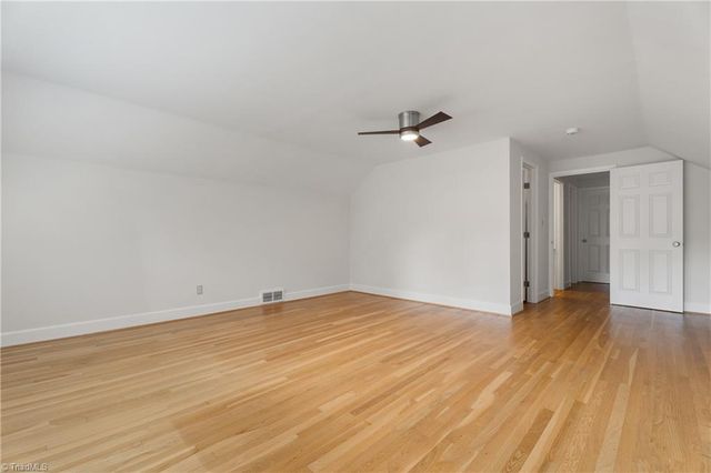 719 Quarterstaff Road, Winston-salem, NC 27104