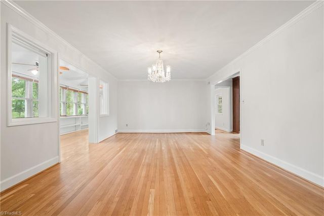 719 Quarterstaff Road, Winston-salem, NC 27104