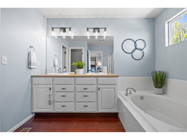 11629 Blackmoor St, Parker, CO 80138