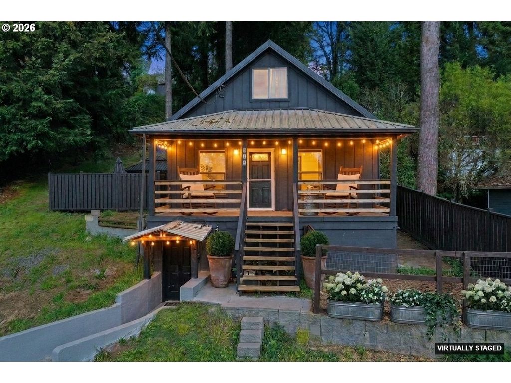 138 Se SHAFFORD St, Estacada, OR 97023