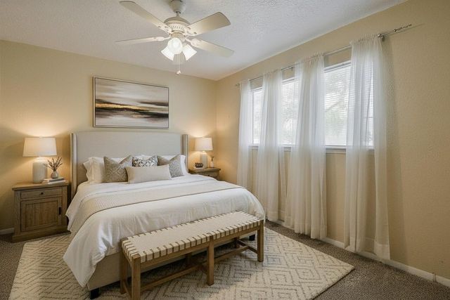 13915 Roundstone Lane, Houston, TX 77015