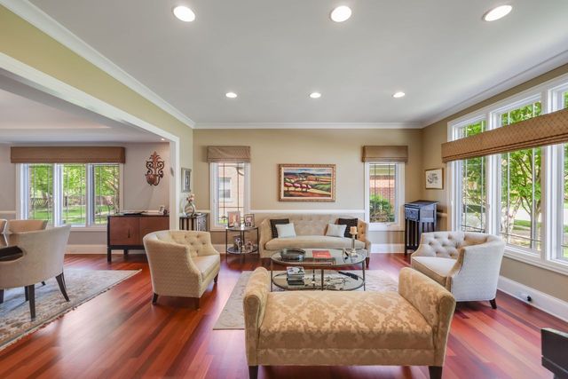 4315 Suffield Court, Skokie, IL 60076