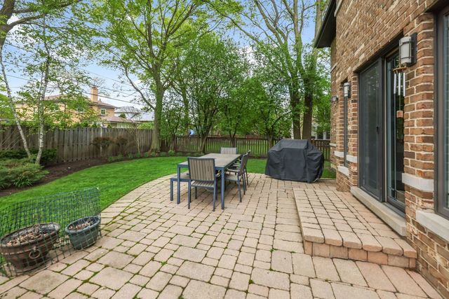 4315 Suffield Court, Skokie, IL 60076