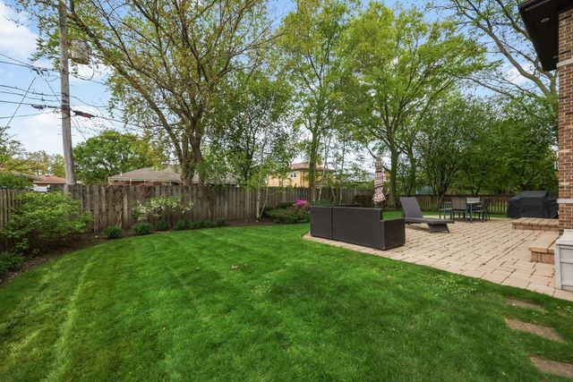 4315 Suffield Court, Skokie, IL 60076