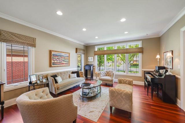 4315 Suffield Court, Skokie, IL 60076