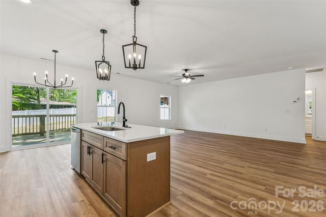 321 Henderson Circle, Harrisburg, NC 28075