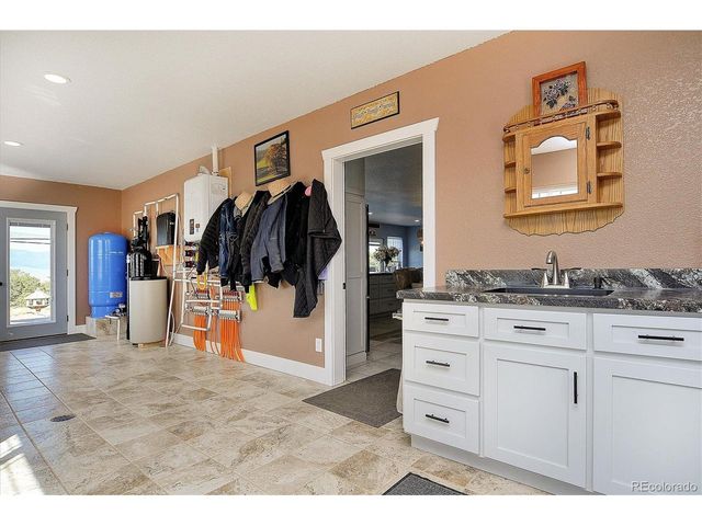 800 Wet Mountain Trl, Westcliffe, CO 81252