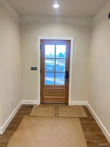 532 Chestnut Oaks Court, Washington, MO 63090