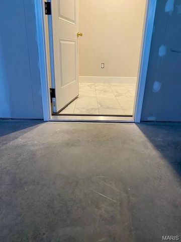 532 Chestnut Oaks Court, Washington, MO 63090