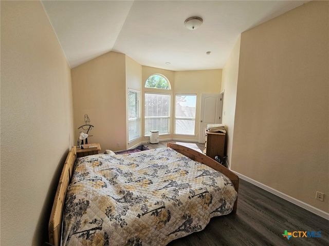 2253 N Ranch Estates Boulevard, New Braunfels, TX 78130